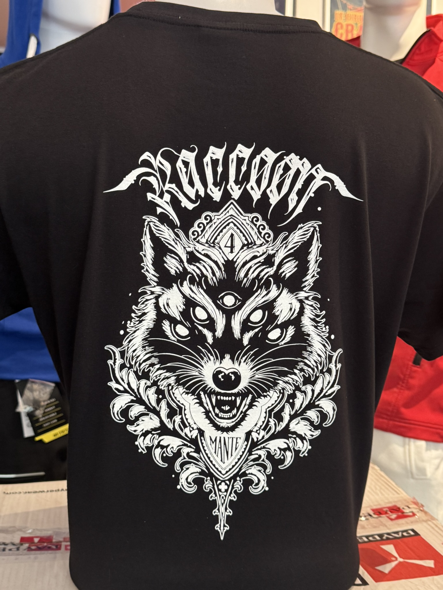 tee shirt